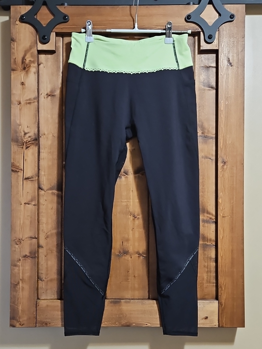 Ivivva by Lululemon "Mesh With The Best" Leggings Girls 14 In Black/Green